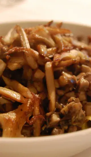 Hlíva ústřičná na smetaně s opečenými novými bramborami