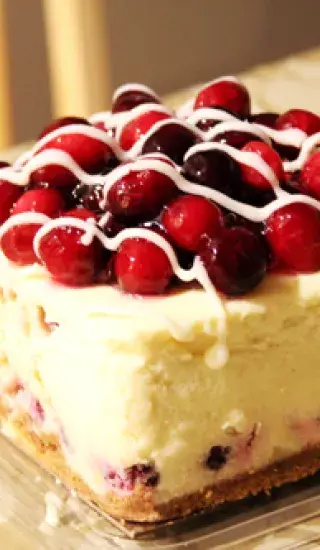 Švédský tvarohový koláč s brusinkami