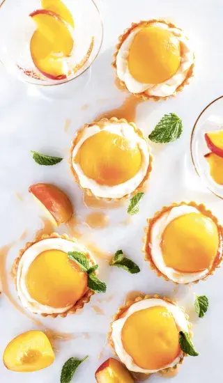 Bellini tartaletky s proseccem a broskvemi