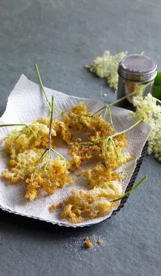 Bezové květy v těstíčku