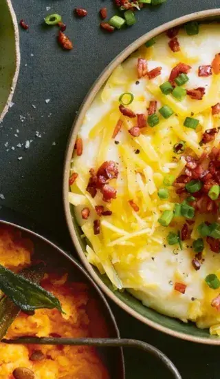 Bramborová kaše se sýrem a slaninou