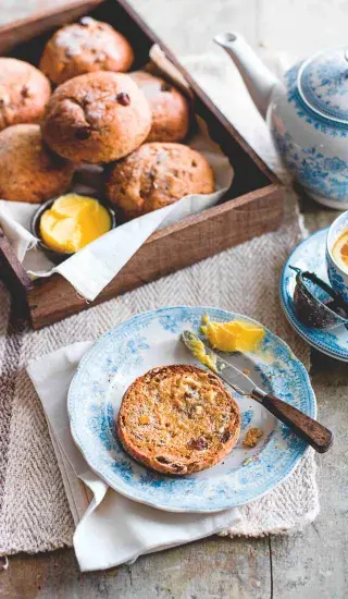 Čajové houstičky s rozinkami