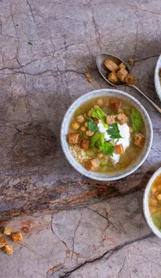 Celerová polévka s cizrnou