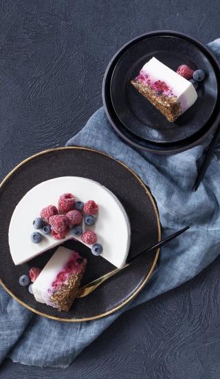 Cheesecake z granoly a ricotty