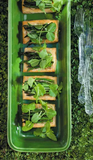 Chřestové koláčky z listového těsta