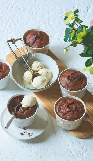 Čokoládový mug cake s mazancem