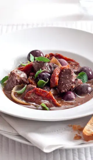 Dušené hovězí po italsku