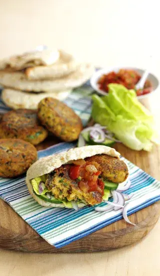 Falafelové burgery