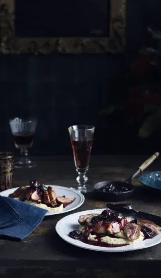 Pečená kachna s višněmi