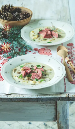 Houbová polévka nakyselo