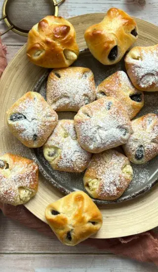 Vázané kynuté koláče podle Míši Landové