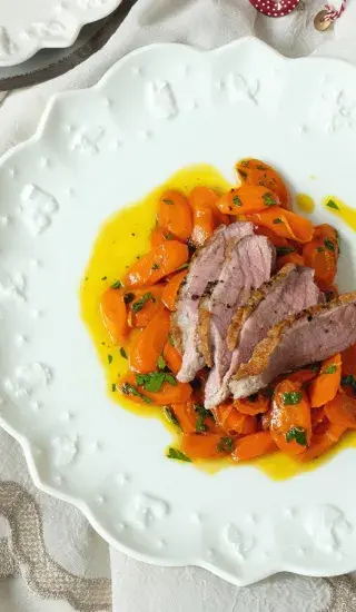 Kachní prsa se salátem z pečené mrkve