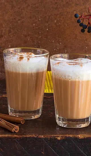 Karamelový chai latte
