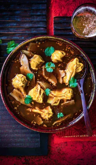 Knedlíčky v pálivokyselé polévce