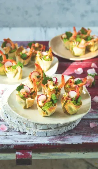 Košíčky z těsta wonton s krevetami