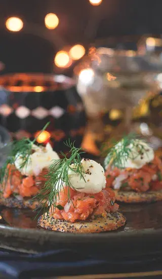 Křupinky s uzeným lososem