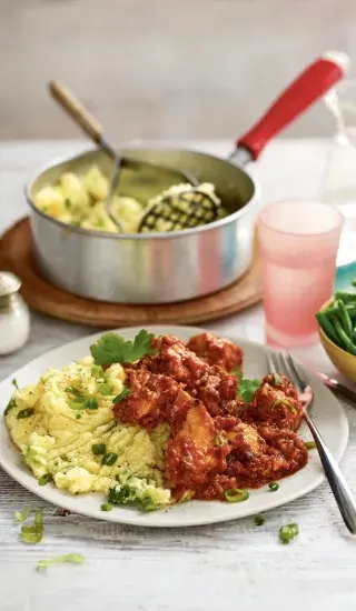 Kuře na limonádě s bramborovou kaší s jarní cibulkou