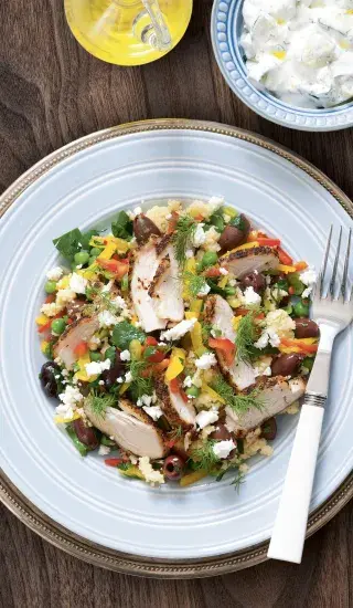 Kuře s kuskusem a tzatziki