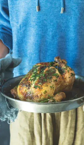 Kuře na másle a bylinkách