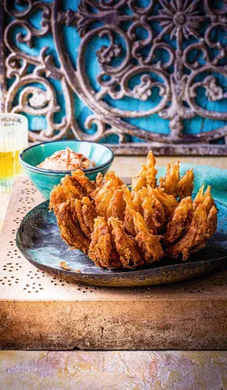 Květ z cibule pro nočňátka