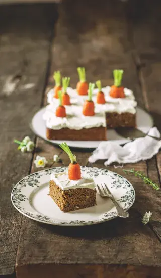 Mrkvový dort s vlašskými ořechy