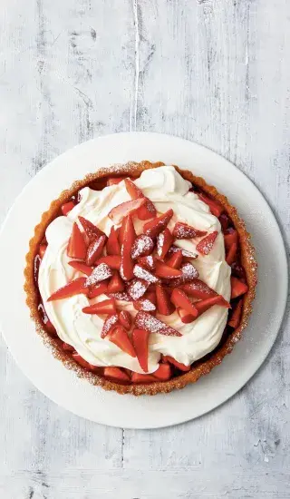 Nepečený jahodový koláč