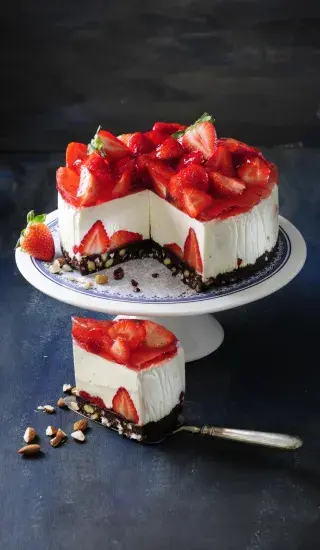 Nepečený cheesecake s jahodami