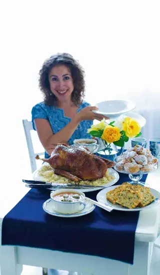 Pečená husa nadívaná uzeným kolenem