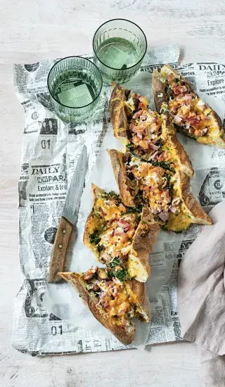 Plněná zapečená bageta