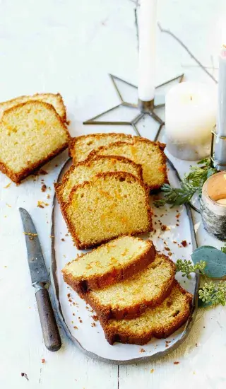 Polévaný klementinkový chlebíček