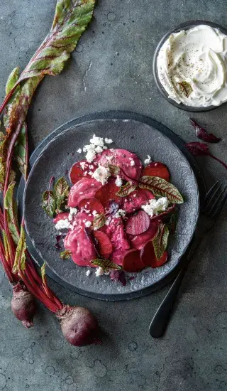 Řepné ravioly s marinovanou červenou řepou