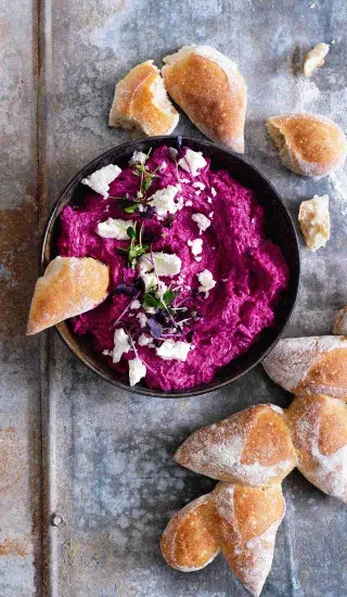 Řepová pomazánka s crème fraîche