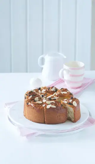 Rozinkové rolky s mandlovými lupínky