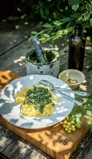 Špagety s libečkovým pestem