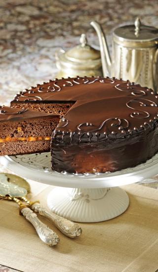 Sacher dort