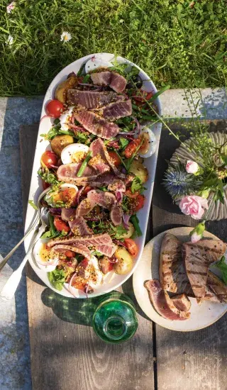 Salát Niçoise z grilu