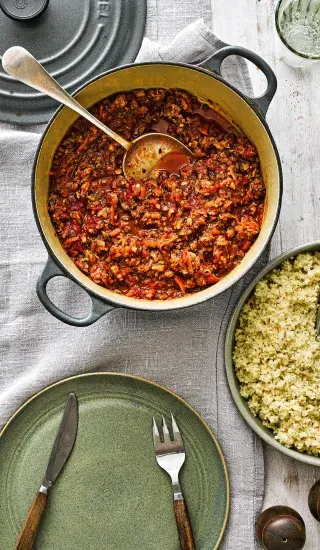 Houbové ragú s klobáskami