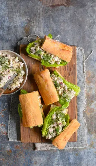 Sendvič s krůtím salátem