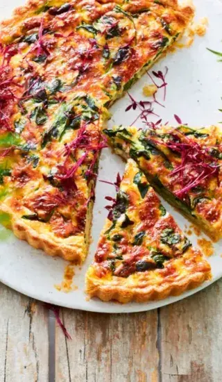 Slaný koláč se šťovíkem