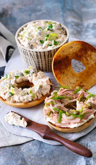 Slavnostní tuňáková pomazánka