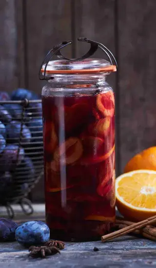 Švestkový kompot s pomerančem