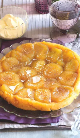 Tarte tatin - obrácený jablečný koláč
