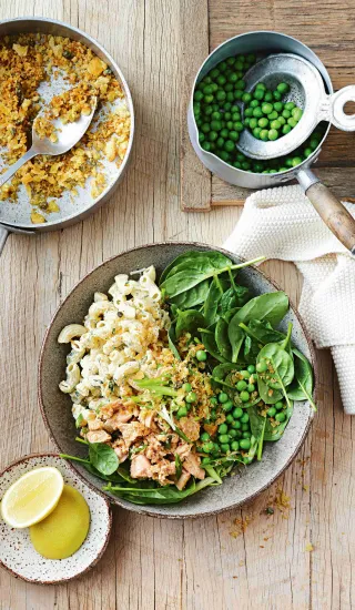 Těstoviny s tuňákem, hráškem a špenátem