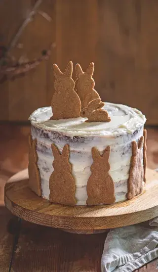 Velikonoční dort s perníkovými zajíčky