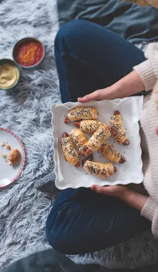 Zabalené párečky s dipy