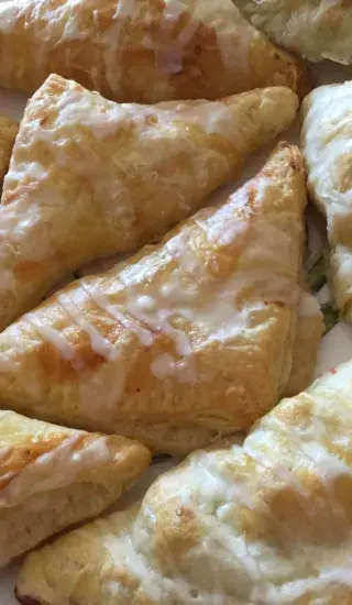 Šátečky z listového těsta plněné dobrotami