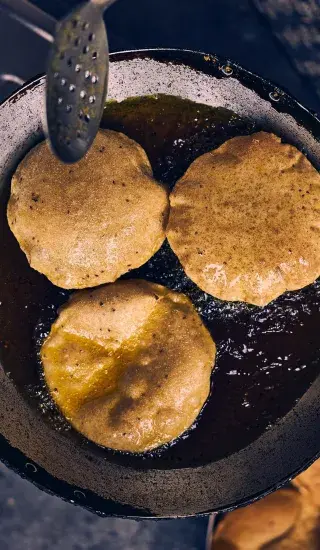 Smažený hermelín s americkýma bramborama