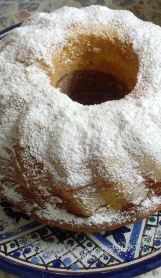 Hrnková bábovka s třtinovým cukrem