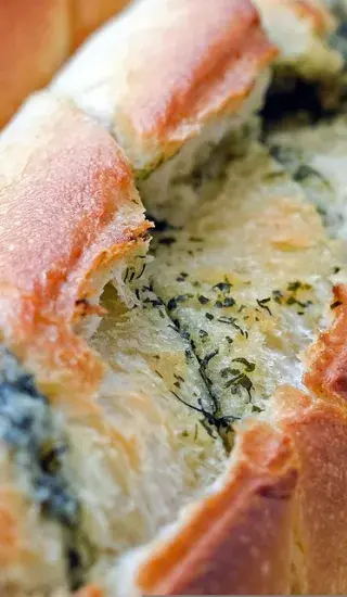 Sýrový chléb po francouzsku