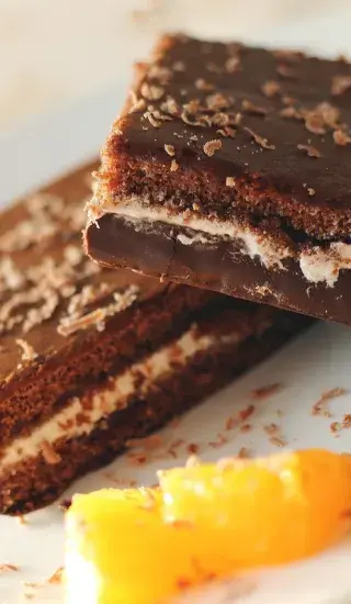 Pudinková buchta s čokoládovou polevou